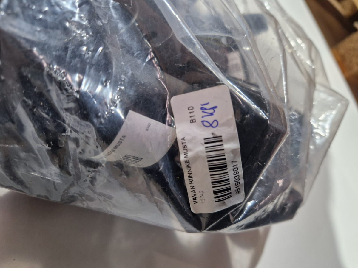Must plastikust kinnitusalus