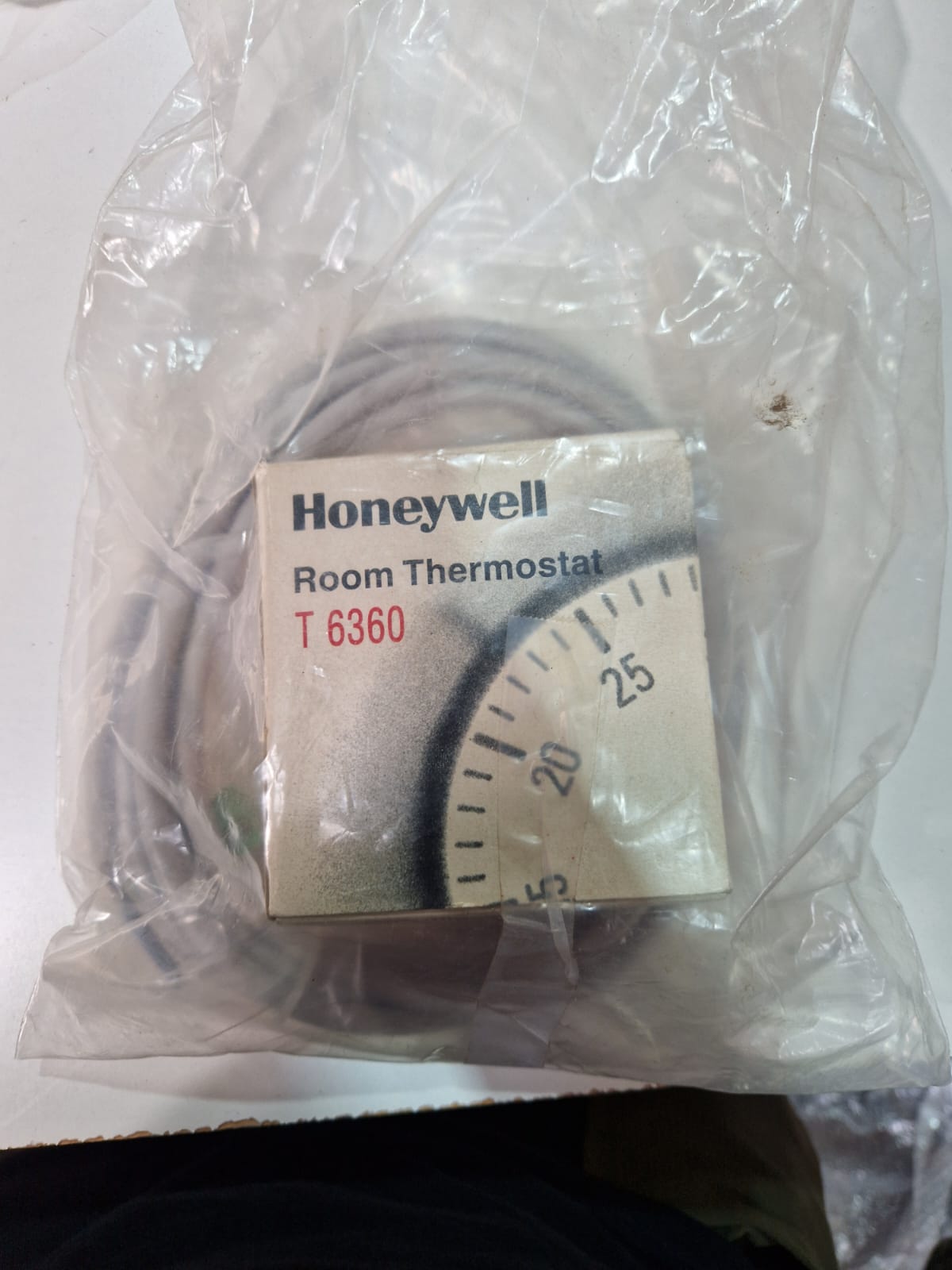 Honeywell T6360 ruumitermostaat